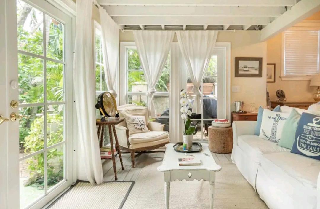 Chateau Gardens Hotel Lake Worth Beach Bagian luar foto